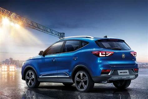 The pros and cons of the MG ZS .